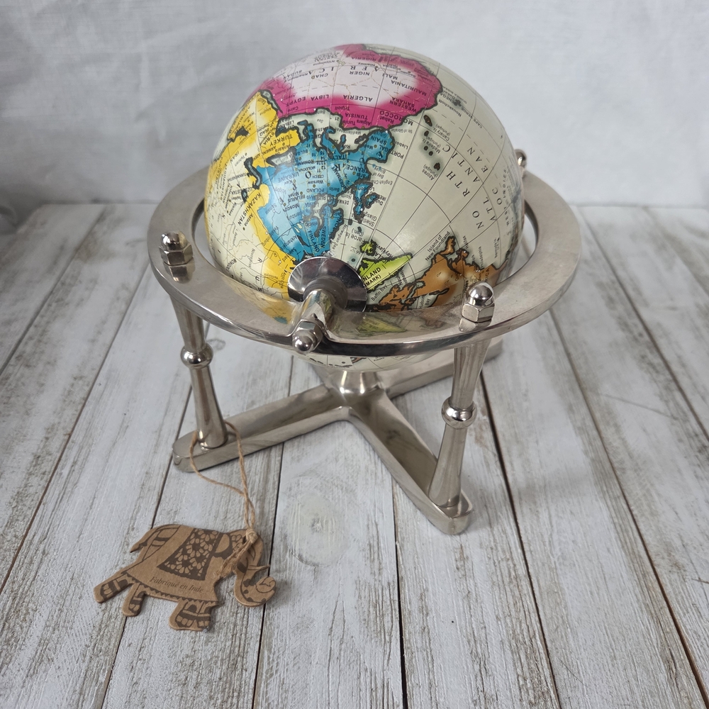 💥3for$15💥 Colorful Globe on Silver Stand NWT